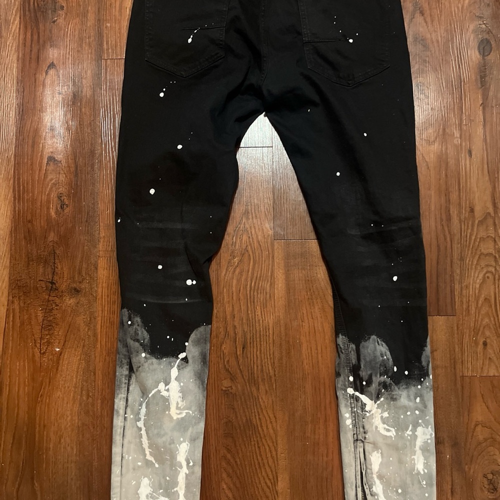 Serenade Men's Black Paint-Splash Skinny Jeans with Washed Gray Hem & Ankle Zipp - Picture 4 of 13